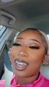 Renee Royal (@reneeroyal__)