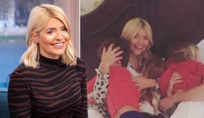 Holly willoughby's gives phillip scofield a cake made by her children as a special birthday treat. Holly Willoughby Shares Photo Of Daugher Belle To Celebrate Birthday