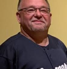 Hey guys so my two favorite cymbals the first two I ever had from my  beginner kit the cymbals are brandless but sound great they both cracked  recently small cracks one on