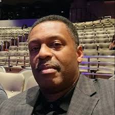 So happy for Shanya Owens, a senior at George Washington Carver High School  for Engineering and Science.