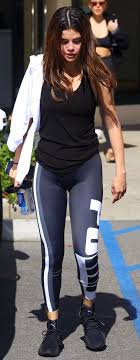 Celebrities with camel toe are the newest trend that hollywood has picked up on at this moment. Cameltoe Bizniz