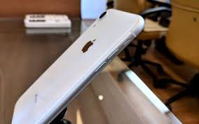 Safety glass for iphone 11 pro max iphone xs max xr 9h installations frame. Apple Iphone Xr First Impressions A Week With The Cheaper 2018 Iphone