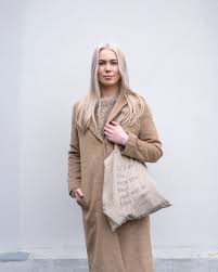I denne spillelisten finner du musikk fra the voice norge sesong 2021. Sofie Fjellvang I The Voice Finale Jeg Tror Gud Onsker At Man Skal Strale I Det Man Elsker A Gjore Mest Vart Land