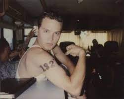 A random doodle of tom that (fun fact) started. Mark Hoppus When He Used To Draw On Fake Tattoos Really Funny Funny Tweets Blink 182