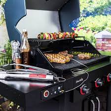 Featuring Their Patented Tru Infrared Cooking System This Grill Provides Nearly 26 000 Btu S And 700f Of Grilling Gas Grill Reviews Grilling The Perfect Steak