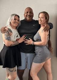 EveTheSexyFairy and CherryBomb Jack Up MrFlourish - Fleshbot Business