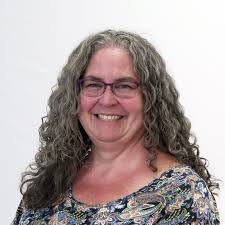 Lindsey Barlow's Instagram, Twitter & Facebook