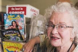 Mundo dos quadrinhos perde a historiadora, pensadora, pioneira, editora e  artista Trina Robbins