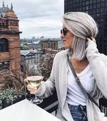 Cette est pas uniquement en termes de types , mais pouvez également faciliter. Coupe Cheveux Gris Mi Long Femme 50 Ans Archives Page 41 Sur 186 Magazine Moms Inspiration Pour Parents Modern Mom Fashion Lifestyle Magazine