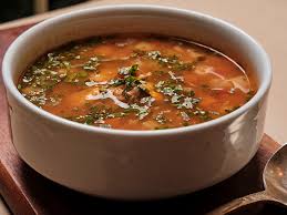 Cand ciorba este gata luati de pe foc si dregeti cu gălbenusul de ou bătut in smantană si cu putina zeamă din ciorbă. È™tiri Despre Ciorba De Potroace Cele Mai Noi È™tiri Cu È™i Despre Ciorba De Potroace Capital