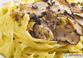 · uno dei primi piatti di pasta fresca ripiena all'uovo per eccellenza. L Umbria Intavoliamo