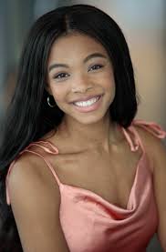 Mariah Avery's Instagram, Twitter & Facebook