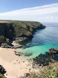 Secret Beaches And Coves In Cornwall Beautiful Hidden Spots Along The South West Coast Path Amazing Trave Beach Cove Cornwall Beaches South West Coast Path
