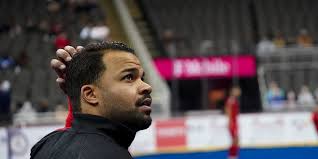 Across State Lines: Ellis Steps Away From the Comets