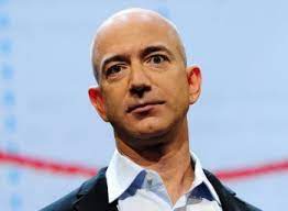 Ο ceo και ιδρυτής της amazon, τζεφ μπέζος, είναι ο πιο κερδισμένος της περασμένης χρονιάς, αφού αύξησε την περιουσία του κατά 16,5 εκ.$. Tzef Mpezos O Idryths Ths Amazon Kai Ploysioteros An8rwpos Ston Kosmo Biografia San Shmera Gr
