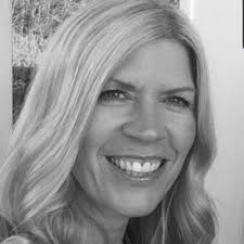 deborah rolfe (@hotlipshamble)