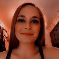 Courtney Kirk's Instagram, Twitter & Facebook