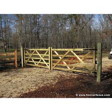 Every time i drive by a house with a split rail fence i look for a horse running in the pasture beyond the fence. Wood Split Rails Cedar Farm Gate Entrance Diy Driveway Farm Gate