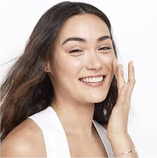 Amazon.com: Olay Vitamin C Brightening Eye Cream to Help Reduce Dark  Circles, Brightening Cream, 0.5 Fl Oz : Beauty & Personal Care