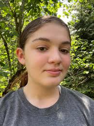 Hey! I wanted to introduce myself 😍 My names Olivia (Liv) I'm 24 with 2  children and was diagnosed with Fibro in January 2024. Any tips for heat  appreciated 🤣 not even