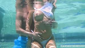 Would love to have her by my pool. Pool Porn Videos Sex In The Pool With Hot Babes