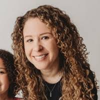 Katherine Lowery's Instagram, Twitter & Facebook