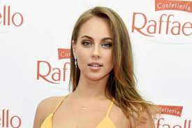 Katarzyna „kasia lenhardt (* 27. Ex Gntm Finalistin Kasia Lenhardt Sender Plant Gedenken Gala De