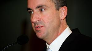 Facing growth worries, Cara taps turnaround specialist as CEO