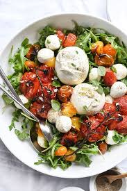 Roasted Tomato And Burrata Caprese Salad Foodiecrush Com Salat Rezepte Gesund Gesunde Rezepte Leckere Salate
