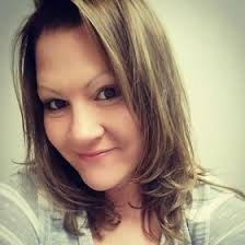 Rayna Wells's Instagram, Twitter & Facebook