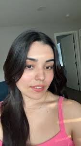 Emma Pena (@emmapenaa)