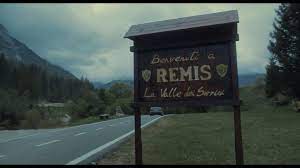 Il Trailer Ufficiale che abbiamo realizzato per LA VALLE DEI SORRISI, un  film di Paolo Strippoli, al cinema dal 17 settembre. Una produzione VISION  DISTRIBUTION, FANDANGO e NIGHTSWIM. #LaValleDeiSorrisi Fandango Nightswim  #spokfilms