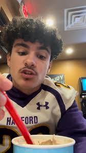 Wouldn't be running track without him!🙏🏽🆙 #thankyoujesus #amen #track  Let's get it! Hit up @kade.creative for the fire flics! He da man!  @kaden.castroo @_raf.21 Appreciate you guys for the Baseball gear✔️