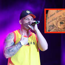 Willkommen auf der offiziellen website von pietro lombardi. Pietro Lombardi Sanger Zeigt Neues Tattoo Und Ruhrt Fans Zu Tranen Region