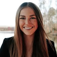 Eve Kraus's Instagram, Twitter & Facebook