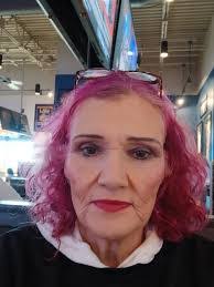 Christina Farber's Instagram, Twitter & Facebook