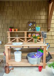 How To Make A Gardener S Potting Bench How Tos Diy