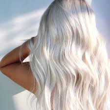 Bleaching begins with an alkaline agent that opens up the hair cuticle. Ultimate Guide To Lightening Or Bleaching Hair At Home Wonder Forest