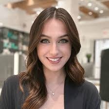 Kara Schafer's Instagram, Twitter & Facebook