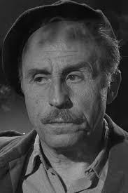 Inviati speciali (1943) : casting, distribution, bande annonce et avis