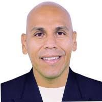 Ernesto Bracamonte's Instagram, Twitter & Facebook