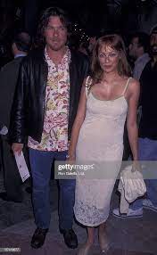 Apart from her work, she is also famous as the former wife of stephen dunham.alexondra has appeared along with her husband in paranormal activity 4 which was released after his death. Jason Bateman And Alexondra Lee Attend The Screening Of The Lost Jason Bateman Jason New Photo