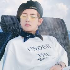 Top 10 Most Handsome K Pop Male Idols 2020 Bts Summer Package Taehyung Kim Taehyung