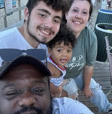 Jermaine Ellerbe's Instagram, Twitter & Facebook