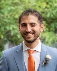 Meet the cast and crew of L'elisir D'amore! Meet our conductor: Anthony  DiMauro is a Philadelphia-born conductor, composer, and educator. With a  background spanning professional trumpet performance and extensive teaching  experience, DiMauro