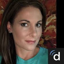 Shelly Bray's Instagram, Twitter & Facebook