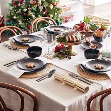 Heritage Tree Dining Christmas Dinner Plates Australian Christmas Christmas Dining