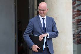 Sur la vaccination des … Blanquer N Est Plus Le Ministre Champion Du Gouvernement Selon Olivier Bost