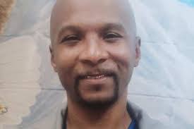 Elliot Dunn's Instagram, Twitter & Facebook