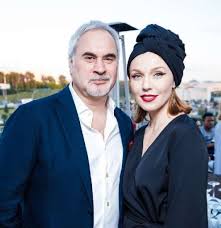 Исполнительница сама сообщила об этом поклонни. Mir O Kotorom Ya Ne Znala Do Tebya Zapretnaya Lyubov Albiny Dzhanabaevoj I Valeriya Meladze